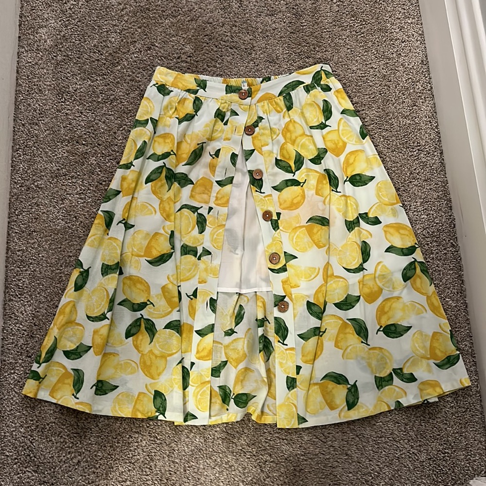 BCBG Lemon Skirt 🍋 Medium